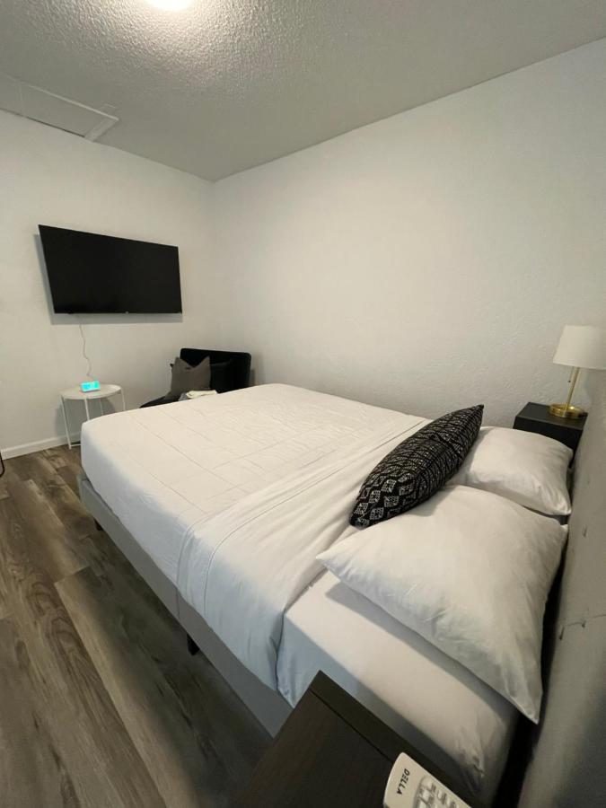 Weeki Wachee Guest Suite Спринг-Хилл Экстерьер фото